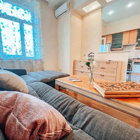 Apartment Ukraine On Kreshchatik *