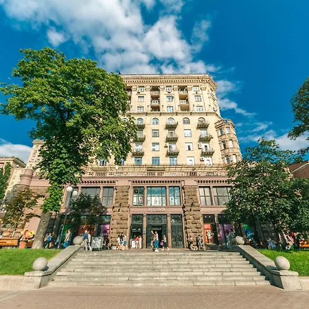Apartment Ukraine On Kreshchatik *