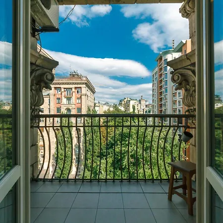 Ukraine On Kreshchatik Apartment Kyiv