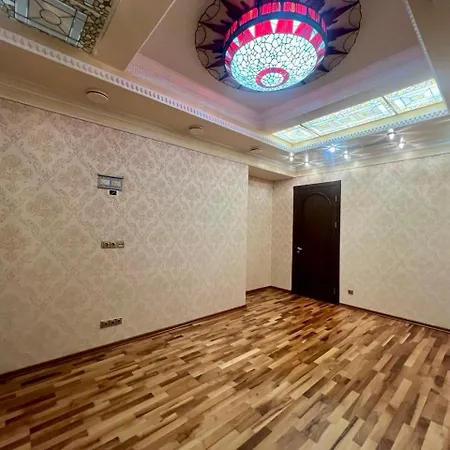 Apartment Ukraine On Kreshchatik